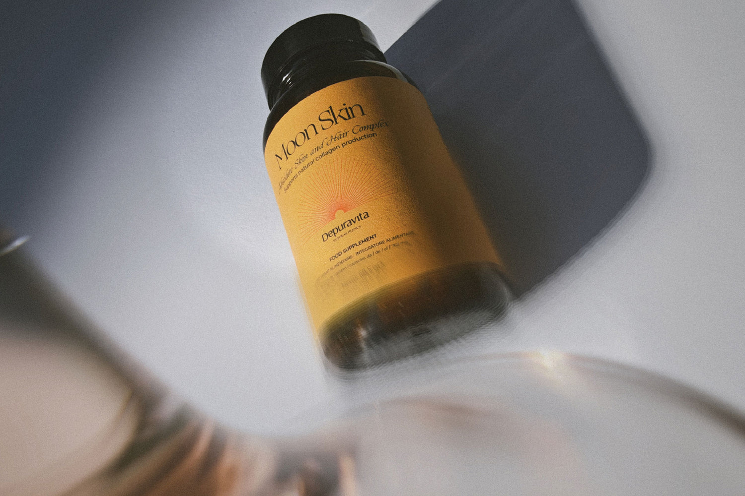 Natural active ingredients of Moon Skin — cynatine soluble keratin, rosehip, resveratrol, Belinal®, MitoHeal®, Reishi, and cacao extract.